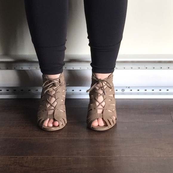 Heels - Picture 2 of 2